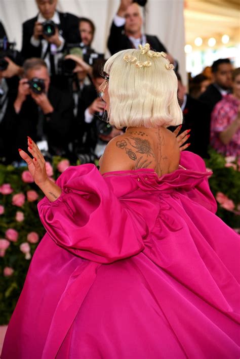 All eyes were on the a star is born leading lady as she made her way down the red carpet at the 2019 met gala at the metropolitan museum of art in new york city on monday night. Lady Gaga Hair Bows Met Gala 2019 | POPSUGAR Beauty Photo 5