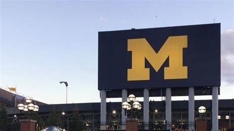 University Of Michigan Cancels All Undergrad Housing Contracts For Winter Semester