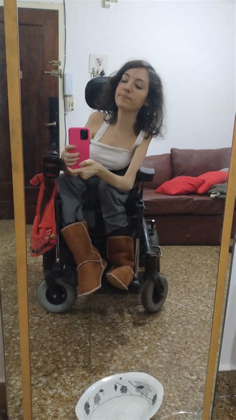 Hi! Im Sunny. This is a subreddit for adult content creators to post
