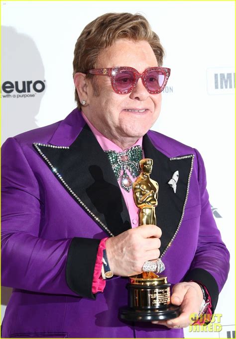 Elton John Brings His Oscar To His Aids Foundation Viewing Party