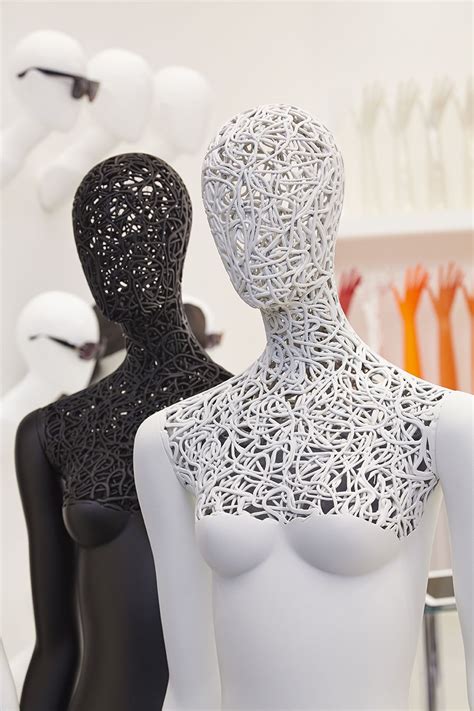 ️ ༻ ༺ Beautiful Mannequins ༻ ༺ ️ ༻ ༺ Boutique Display Fashion