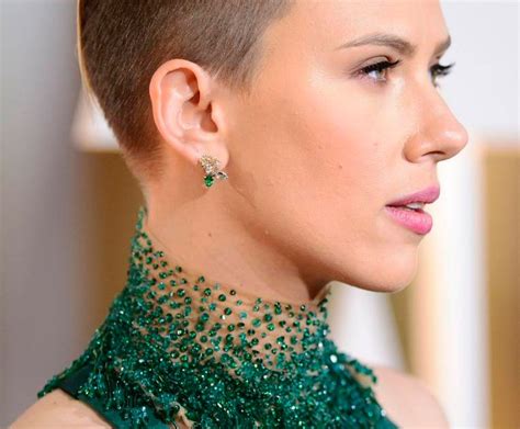 Scarlett Johansson Haircut At Oscars 2015 Actress Goes For Extreme