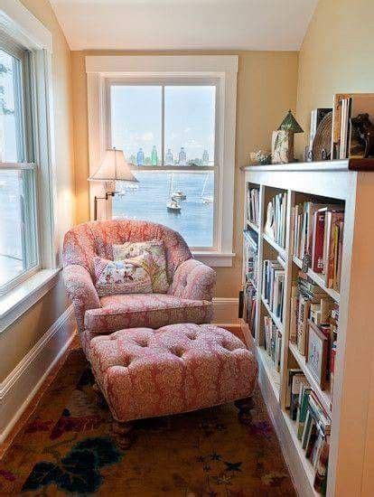 A Cozy Reading Nook Akaheaven In 2019 Small Home Libraries Cozy