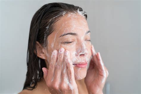Helpful Tips For Treating Dry Skin And Eczema Ehealthiq
