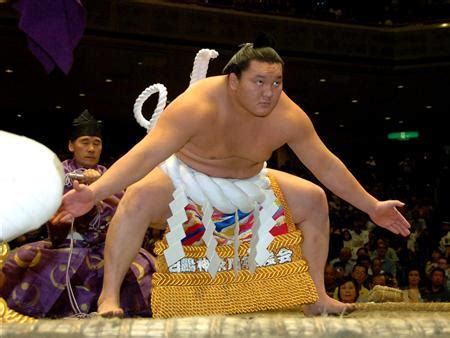 ᠮᠣᠩᠭᠣᠯ ᠤᠯᠤᠰ / монгол улс、英語：mongolian state）は、東アジア北部に位置する共和制国家。首都はウランバートル。東と南の二方向を中国内モンゴル自治区と、西を新疆ウイグル自治区、北をロシア連邦とそれぞれ接する内陸国。 【相撲】横綱・白鵬がモンゴル相撲の大会に出場する!?"二刀流 ...