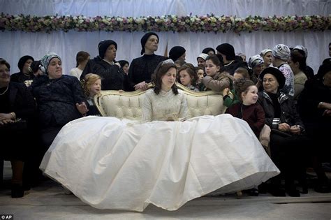Ultra Orthodox Jewish Bride Marries In Front Of Thousands Jewish