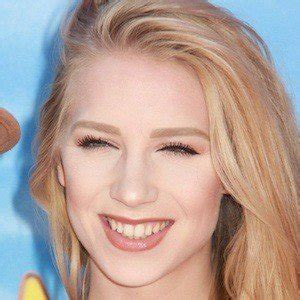 She started uploading videos on the app in 2013 and gained modest popularity over the years. Courtney Miller - Bio, Family, Trivia | Famous Birthdays