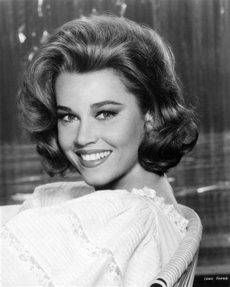 30 Beautiful Black And White Portraits Of A Very Young Jane Fonda From