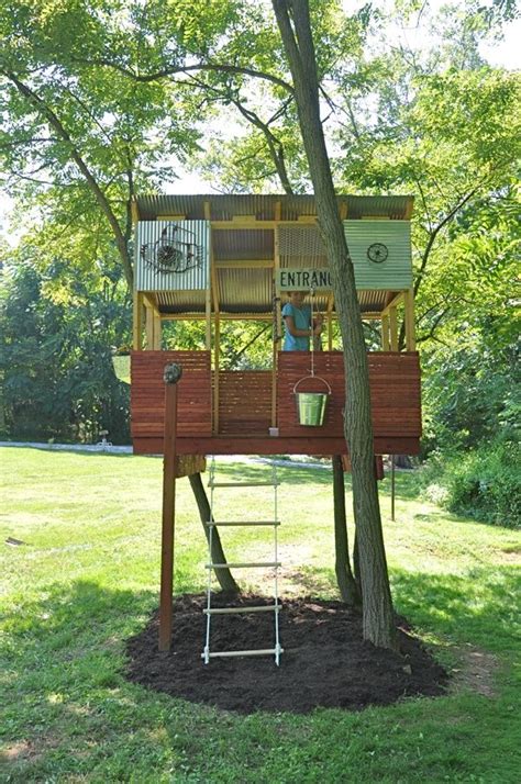 Greenhouses tree houses backyard studios pool houses garden sheds. 33 Simple and Modern Kids Tree House Designs | Freshnist ...