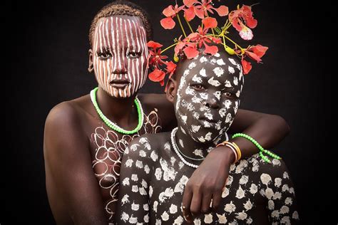 Interview Intimate Portraits Capture The Beauty Of Ethiopias Suri
