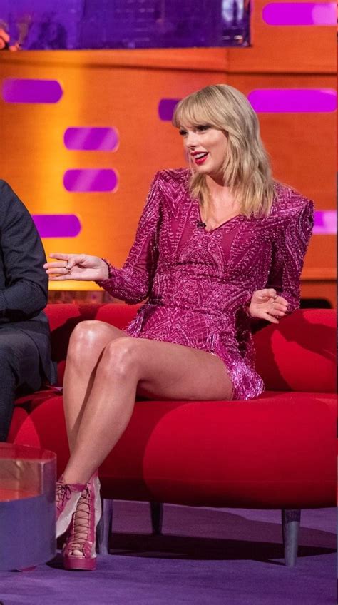 I Am Crazy About Taylor Swift Lover Her So Much Amazing Legs R