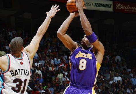 This Day In Lakers History Kobe Bryant Caps Off Historic Comeback With