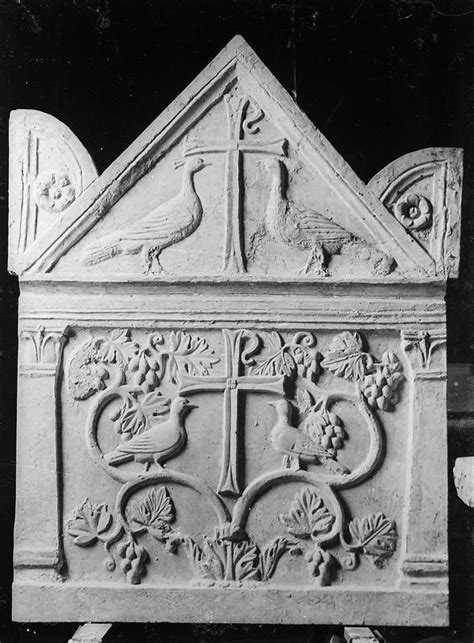 sarcofago paleocristiano la prima metà del v secolo chiesa di san savino fusignano provincia