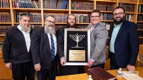 Fbi Nj Special Agent In Charge Visits Rabbis Students At Rutgers Chabad