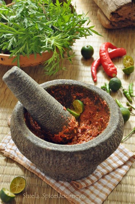 Dan pada kali ini saya ingin berkongsikan resepi. Spices Journey: SAMBAL BELACAN vs KARI IKAN SEMBILANG