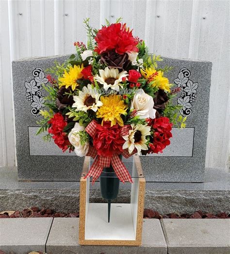 Yellow for friendship and apologies (if you're sending. Cemetery Flower Vase With Stake-Flowers For Grave-Grave ...