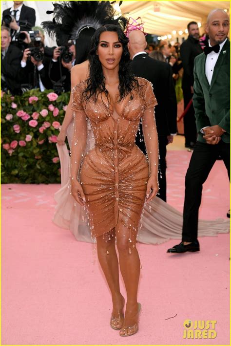 Kim Kardashians Waist Looks Smaller Than Ever In This Corset Photo 4464797 Kim Kardashian