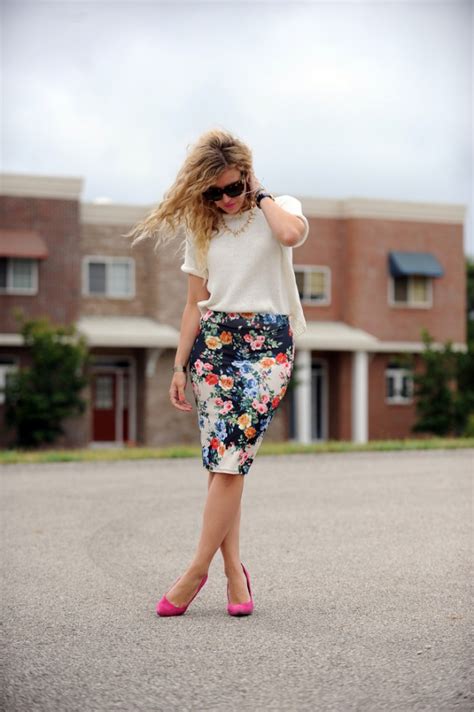 Create Cheerful Outfit With Floral Skirt 17 Inspiring Ideas
