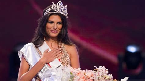dominican pageant married beauty queen must return crown cnn