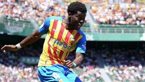 Report Ac Milan Continuing Chase For Yunus Musah Sbi Soccer