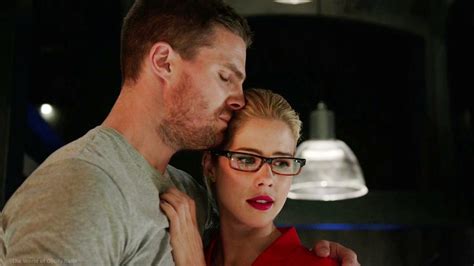 Oliver And Felicity Arrow Photo 39083445 Fanpop