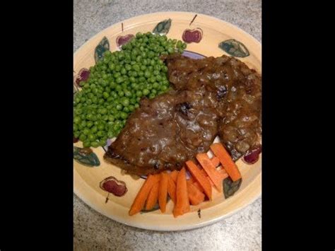 Maybe you would like to learn more about one of these? How to Cook Down-South Smothered Liver & Onions with Gravy ...