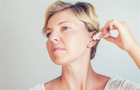What Causes Dry Skin In Ears 8 Home Remedies And Prevention