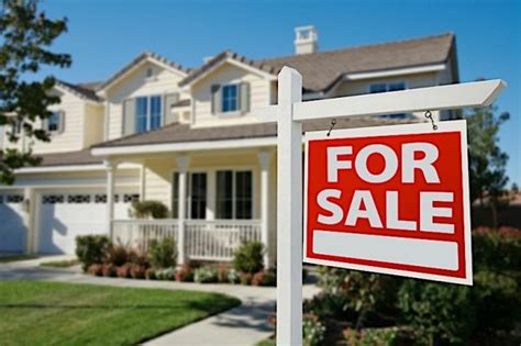 Cómo Comprar Una Casa Con Dinero En Efectivo Frente Con Una Hipoteca