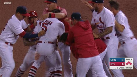 Randal Grichuk Lines Clutch Walk Off Single For St Louis Cardinals