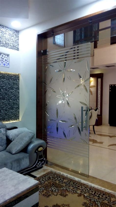 Glass Decoration For Living Room In 2020 Glass Partition Designs