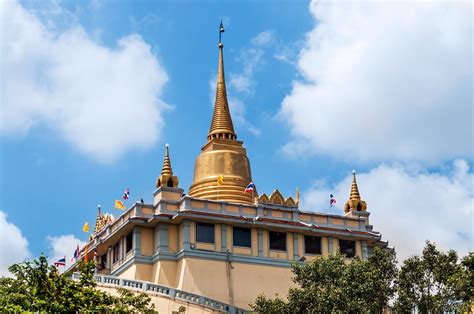 Wat Saket In Bangkok Temple Of The Golden Mount Go Guides