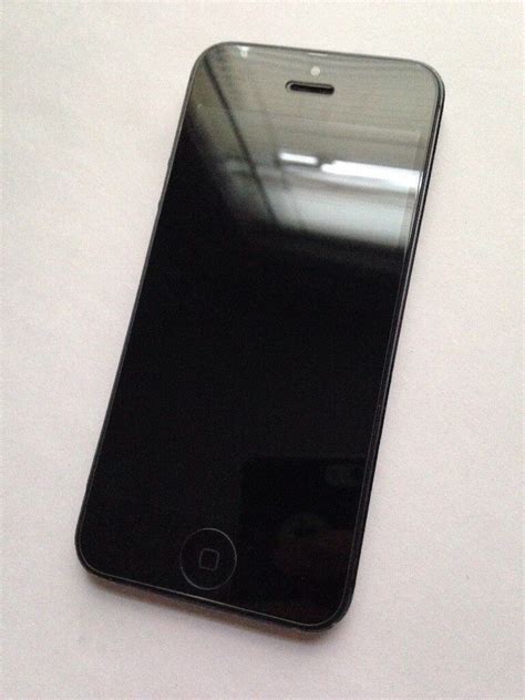 Iphone 5 16gb Black Unlocked Great Condition In Chatham Kent