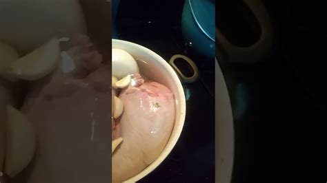 Cómo cocinar la vaca — first published in 2016. Como cocinar lenguas de vaca - YouTube
