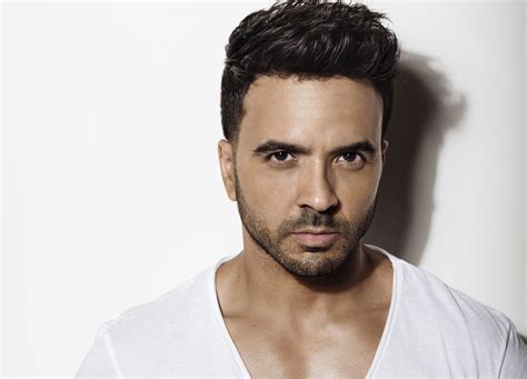 Despacito Singer Luis Fonsi To Perform In Arcos Concert In North
