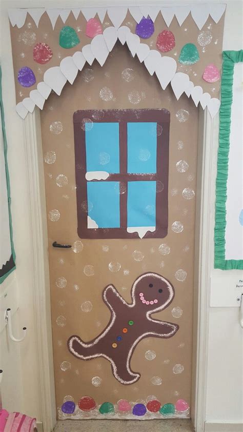 Christmas dorm door decorating ideas. Christmas Classroom Door | Christmas door decorating ...