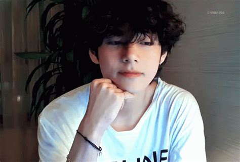 Read ~gif 21~ from the story b.t.s gifs by overdriftingg (~premium trash~) with 8 reads. Start: 11.07.2019 Kiedy człowiek kocha najbardziej liczy ...