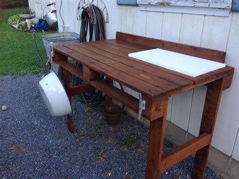 Fun, safe, friendly, skilled gaming for adults (21+) in charlotte, north carolina. Fish cleaning table made from wood pallets | Things made ...