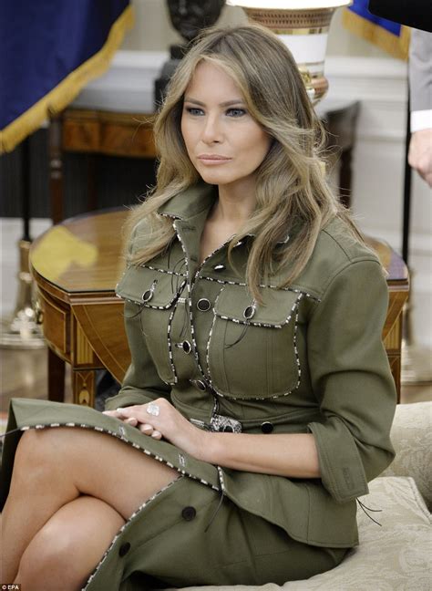 Melania Trump Wears Edgy Military Inspired Suit Daily Mail Online
