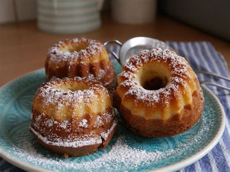 Mini Gugelhupf Rezept Doughnut Recipe Donut Recipes Cupcake Recipes