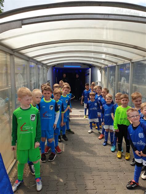 The cheapest way to get from meppen to zwolle costs only 11€, and the quickest way takes just 1¼ hours. SV - Listrup » F1 läuft beim SV Meppen auf!