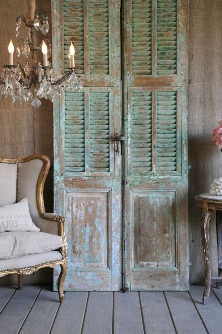 20 Decorating With Old Shutters