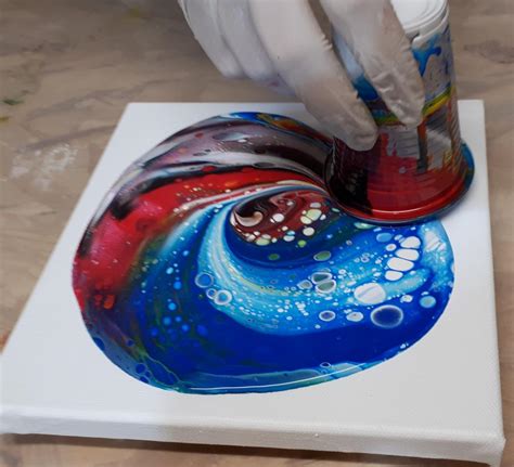 La Pr Paration Du Gobelet De Peinture Acrylique Paint Pouring