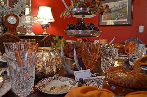 Thanksgiving Table Setting With Nature Themed Centepiece