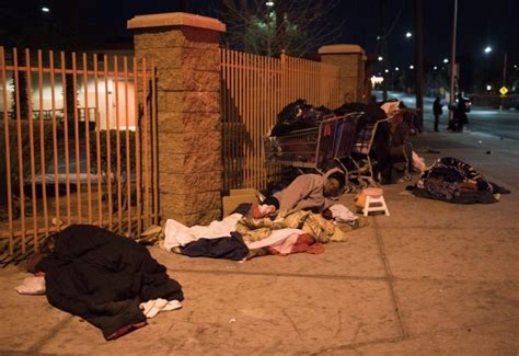 volunteers hit the streets for homeless count in las vegas — photos life