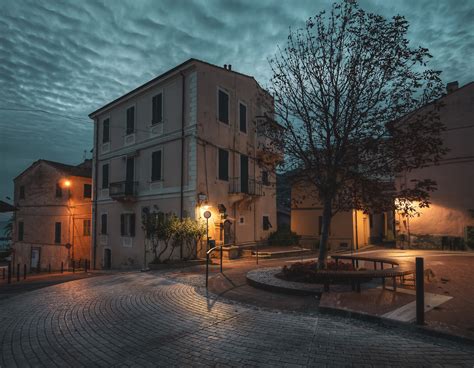 810167 4k Vieste Italy Houses Coast Night Street Lights Rare