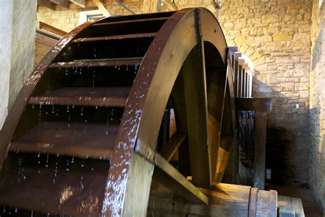 Ten Facts About The Gristmill · George Washingtons Mount Vernon