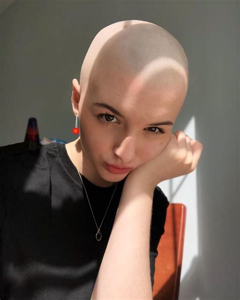 Hot Babe Woman Girl With Shaved Head Buzz Cut No Hair Hairdare Shaved Hair Women Shaved