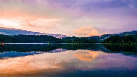 1366x768 Mirror Lake Reflection Sunset Scenic 5k 1366x768 Resolution Hd