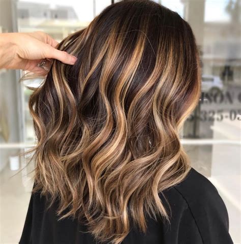 34 Inspiring Ways To Get Black Hair With Highlights