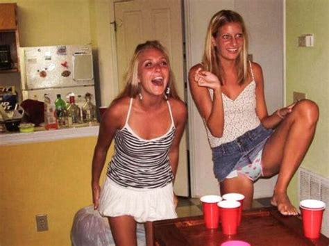 Sexy Girls Playing Beer Pong 55 Pics Free Nude Porn Photos